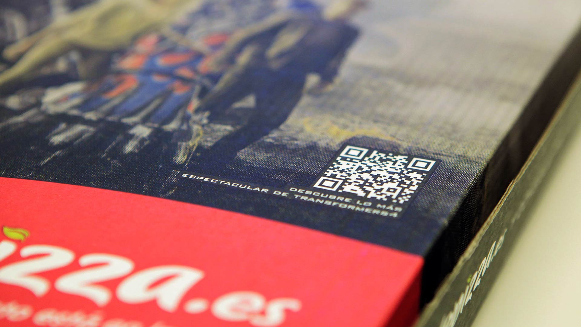 Caja de pizza con el Brand Partnership de Paramount y Telepizza